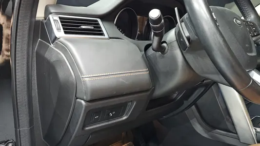 Land Rover 디스커버리 스포츠 2.0 TD4 HSE 2018 16