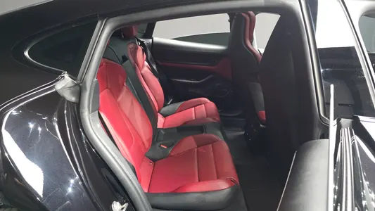 Porsche 타이칸 4S 2021 12