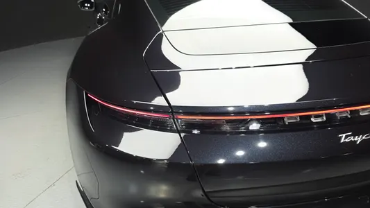 Porsche 타이칸 4S 2021 23