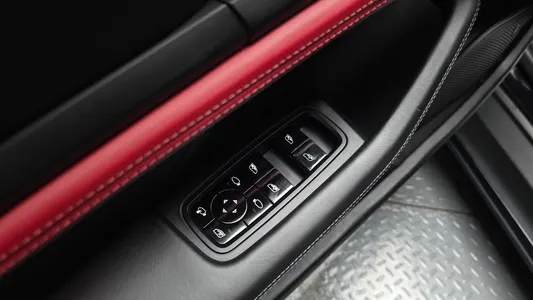 Porsche 타이칸 4S 2021 33