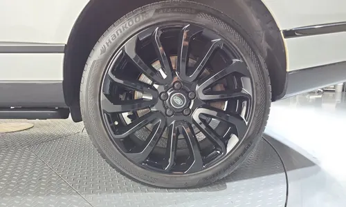 Land Rover 4 4.4 SDV8 Vogue SE 2017 22