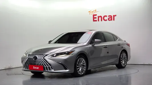 Lexus ES300h 7 2023
