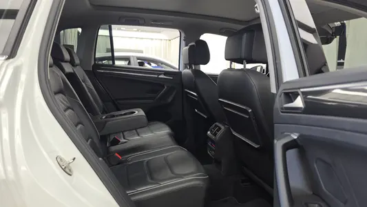 Volkswagen 2 2.0 TDI 4 2020 12
