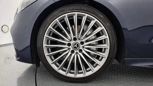 Mercedes-Benz C-Class W206 C300 4MATIC AMG Line 2023 4