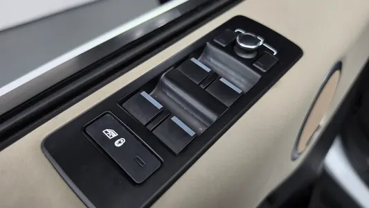 Land Rover 5 2.0 SD4 SE 2018 28