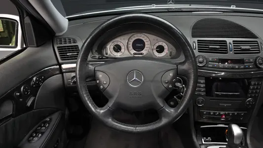 Mercedes-Benz E-Class W211 E320 2003 13