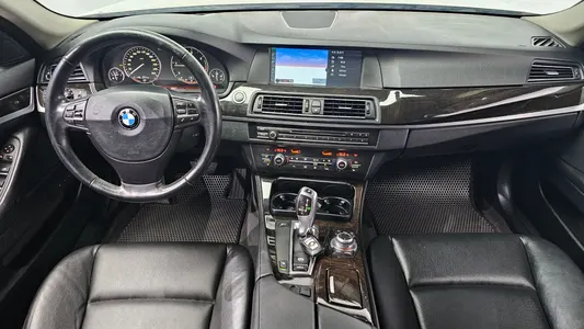 BMW 5 Series (F10) 520d 2011 7