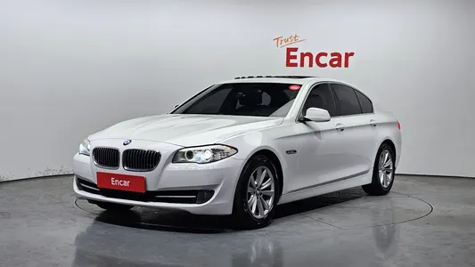 BMW 5 Series (F10) 520d 2011