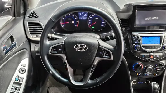 Hyundai () 1.4 VVT 2013 15