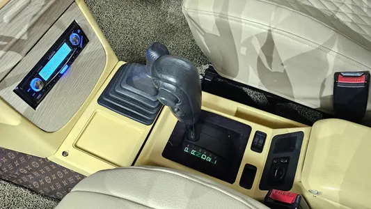 Hyundai 2 V6 1997 9