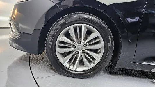 Hyundai Grandeur HG HG240 2016 5
