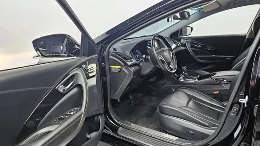 Hyundai Grandeur HG HG240 2016 11