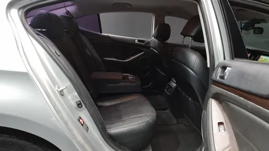 Kia K7 LPI 3.0 2015 12