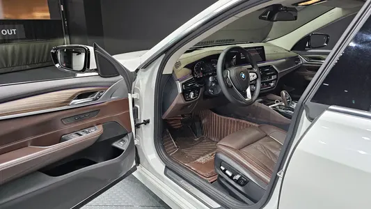 BMW 6 Series GT (G32) 620d xDrive 2019 11