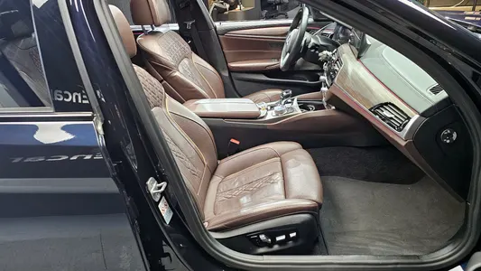BMW 5 Series (G30) 530i M 2020 10