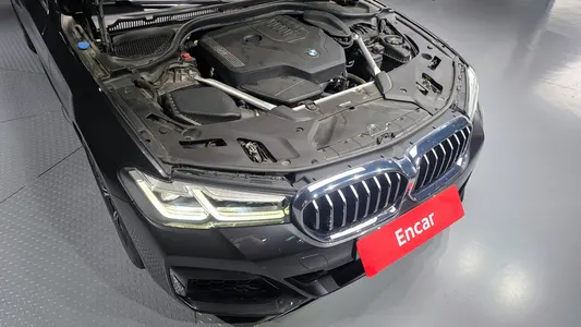 BMW 5 Series (G30) 530i M 2022 6