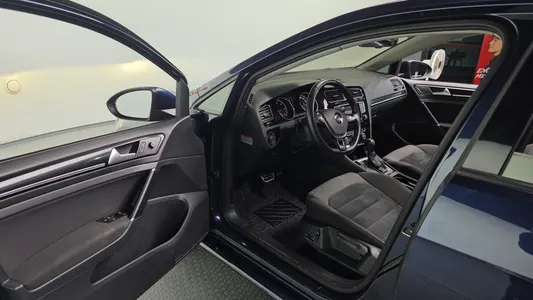 Volkswagen 7 2.0 TDI 2015 11