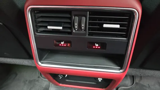 Porsche (PO536) 3.0 2020 18