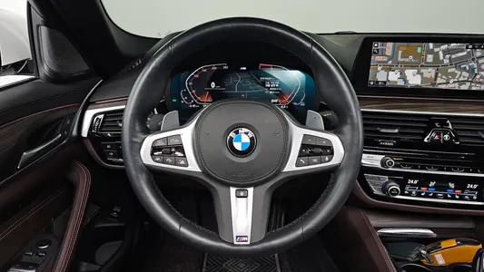 BMW 5 Series (G30) 530i M 2020 13