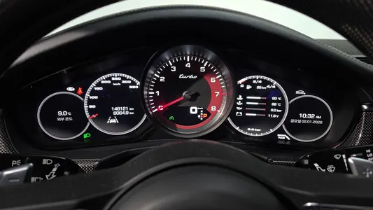 Porsche (971) 4.0 2019 8