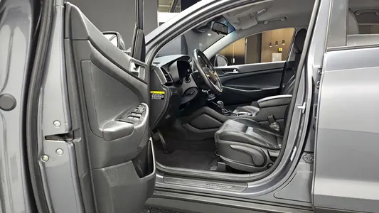 Hyundai Tucson 2.0 2WD 2018 10