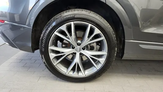 Audi Q8 (4M) 50 TDI 2020 5