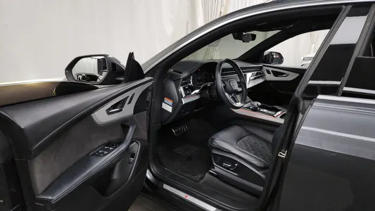 Audi Q8 (4M) 50 TDI 2020 10