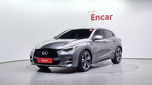 Infiniti Q30 2.0 2017