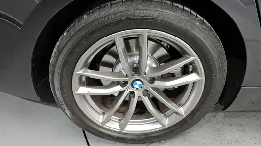BMW 5 Series (G30) 520i M 2020 5