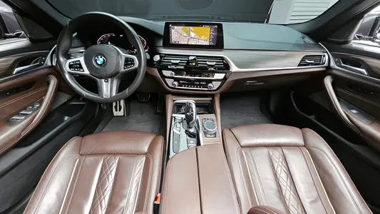 BMW 5 Series (G30) 520i M 2020 7