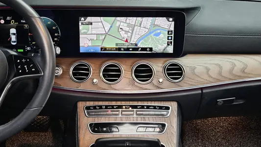 Mercedes-Benz E-Class W213 E300e 4MATIC 2020 19