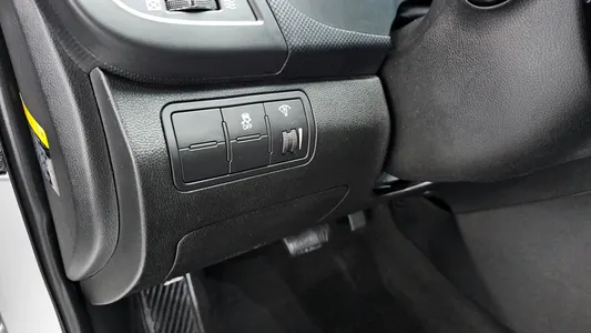 Hyundai () 1.4 VVT () 2014 14