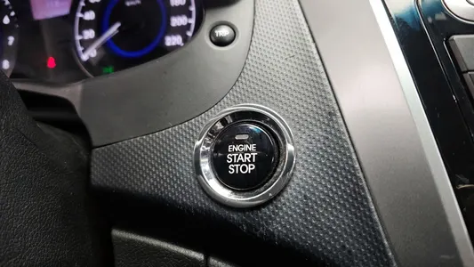 Hyundai () 1.4 VVT () 2014 18