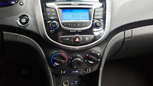 Hyundai () 1.4 VVT () 2014 19