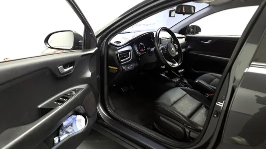 Kia Stonic 1.6 2017 10