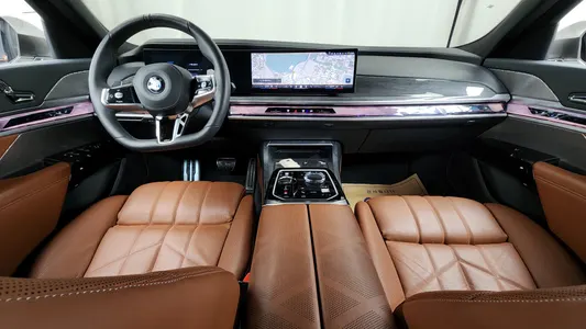 BMW 7 Series (G70) 740i xDrive M 2024 7