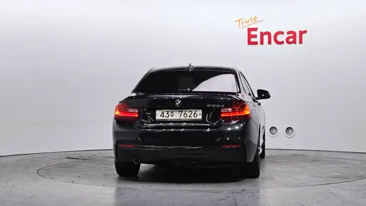 BMW 2 Series (F22) 220d M 2014 4