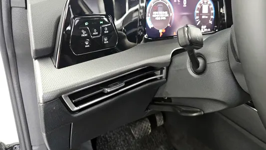 Volkswagen 8 2.0 TDI 2025 19