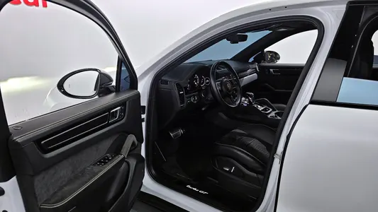 Porsche (PO536) 4.0 GT 2023 10