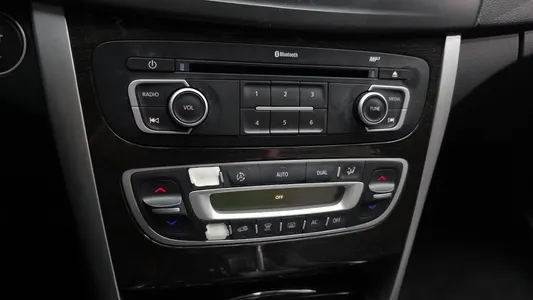 Renault Korea SM5 1.6 TCE 2015 15