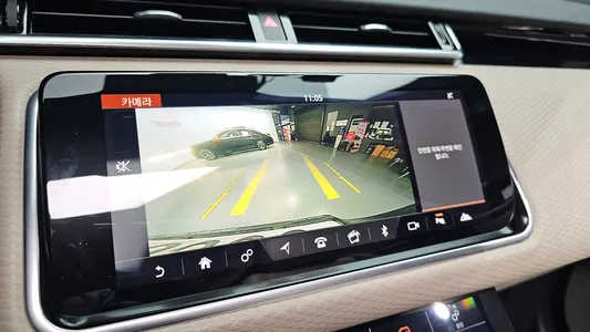 Land Rover 레인지로버 벨라 3.0 D300 R- SE 2017 15