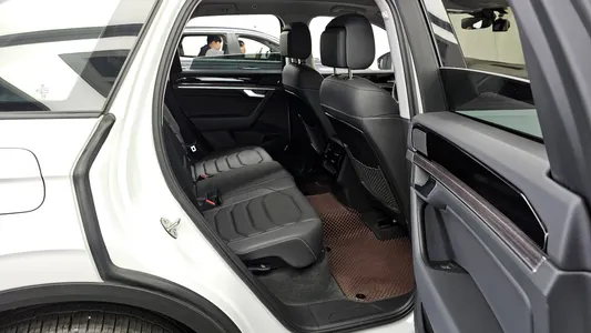 Volkswagen 3 3.0 TDI 2023 12