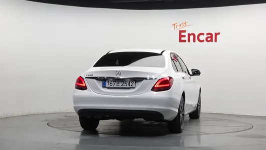 Mercedes-Benz C-Class W205 C200 2020 4