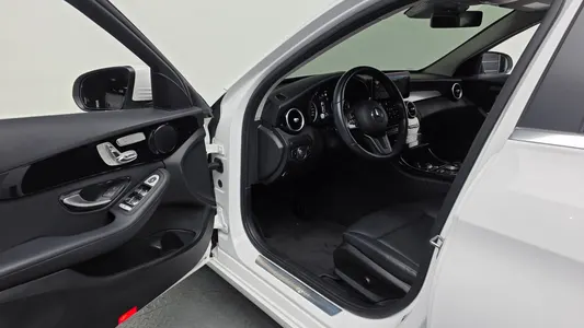 Mercedes-Benz C-Class W205 C200 2020 10