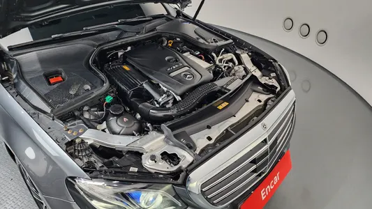 Mercedes-Benz E-Class W213 E300e 4MATIC 2020 5