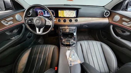 Mercedes-Benz E-Class W213 E300e 4MATIC 2020 6