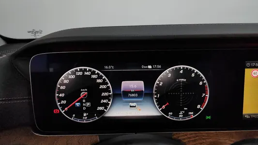 Mercedes-Benz E-Class W213 E300e 4MATIC 2020 7