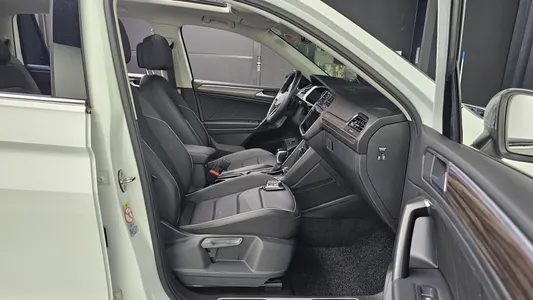 Volkswagen 티구안 올스페이스 2.0 TSI 2023 12