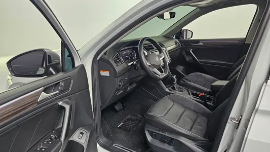 Volkswagen 티구안 올스페이스 2.0 TSI 2023 10