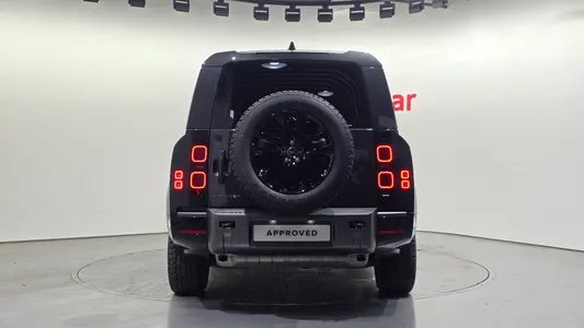 Land Rover (L663) 130 P400 2024 7